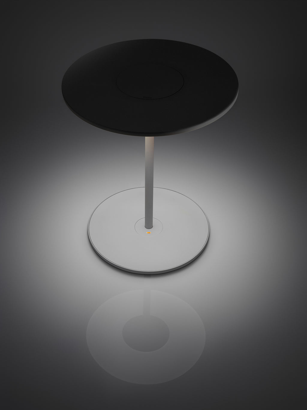 Circa Table & Grommet