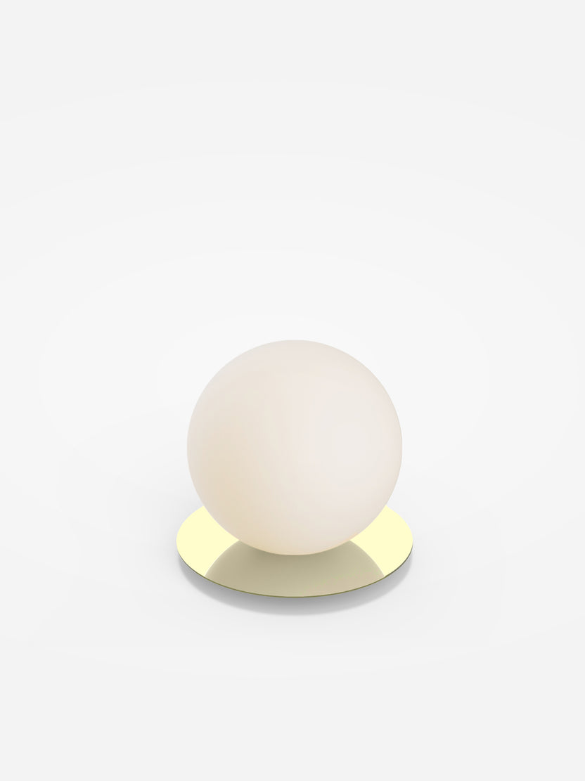 Bola Sphere Table