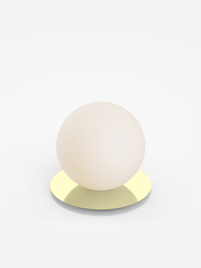 Bola Sphere Table