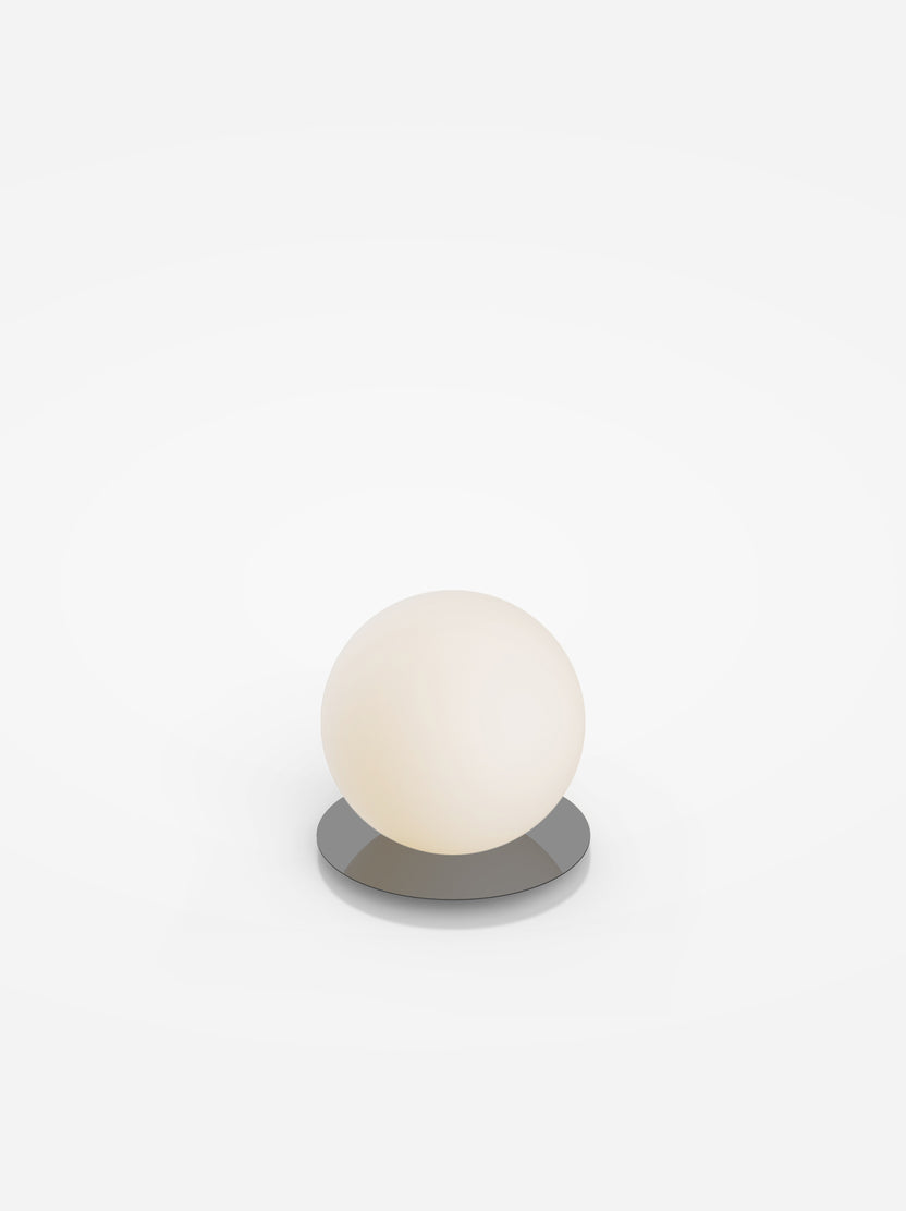 Bola Sphere Table
