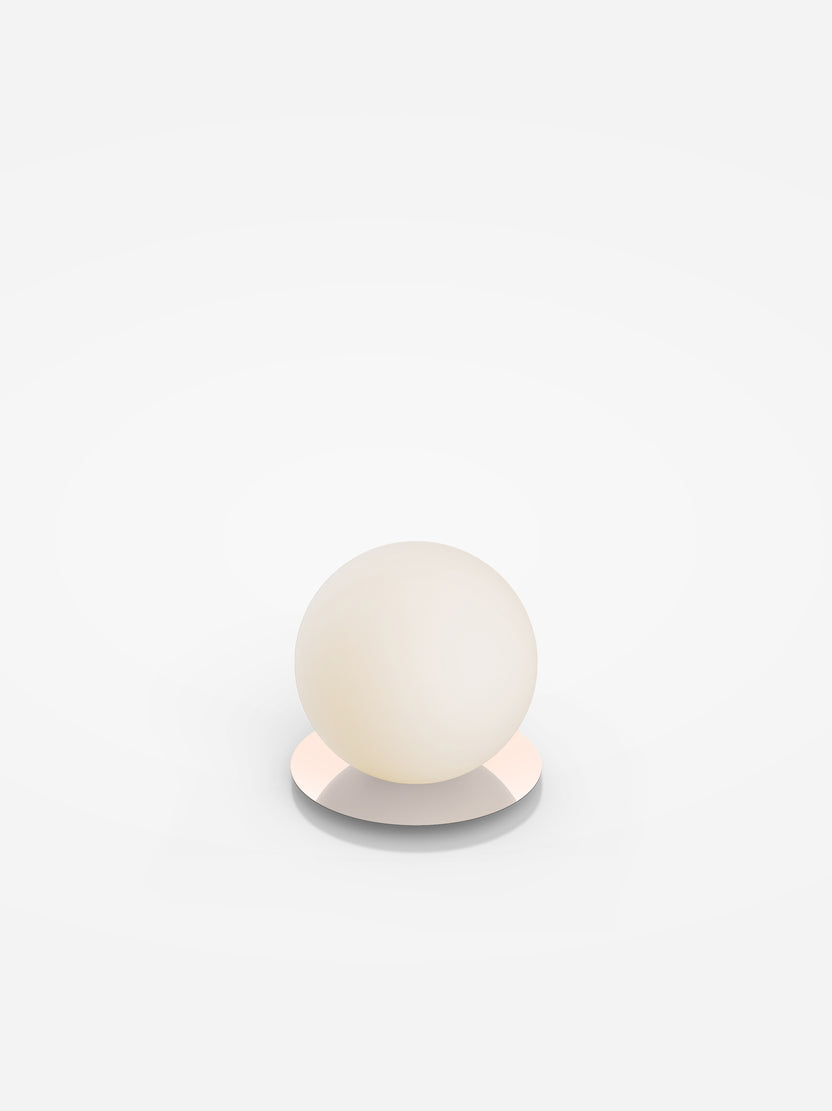 Bola Sphere Table