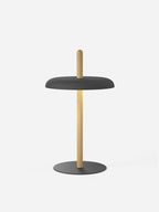 Nivél Table