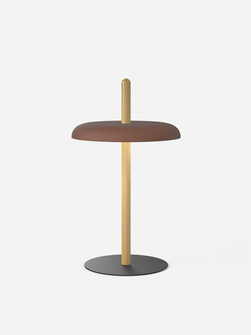 Nivél Table