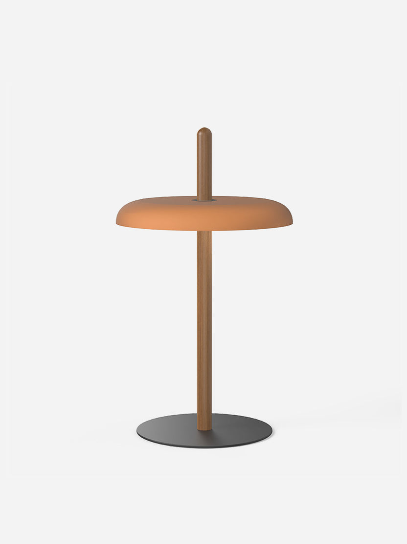 Nivél Table