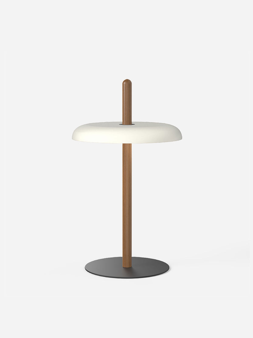 Nivél Table